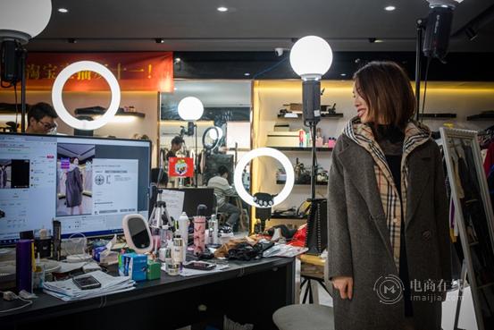 1541572600685024993.png image.png